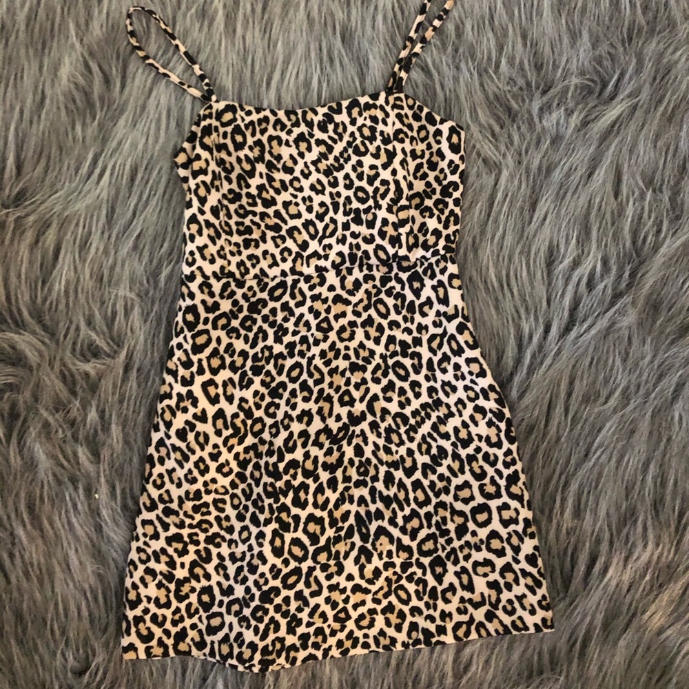 Pull&Bear Leopard Mini Dress🤍🐆